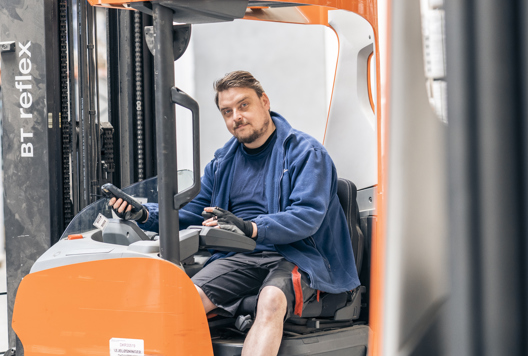 VUC Erhverv - mand på truck