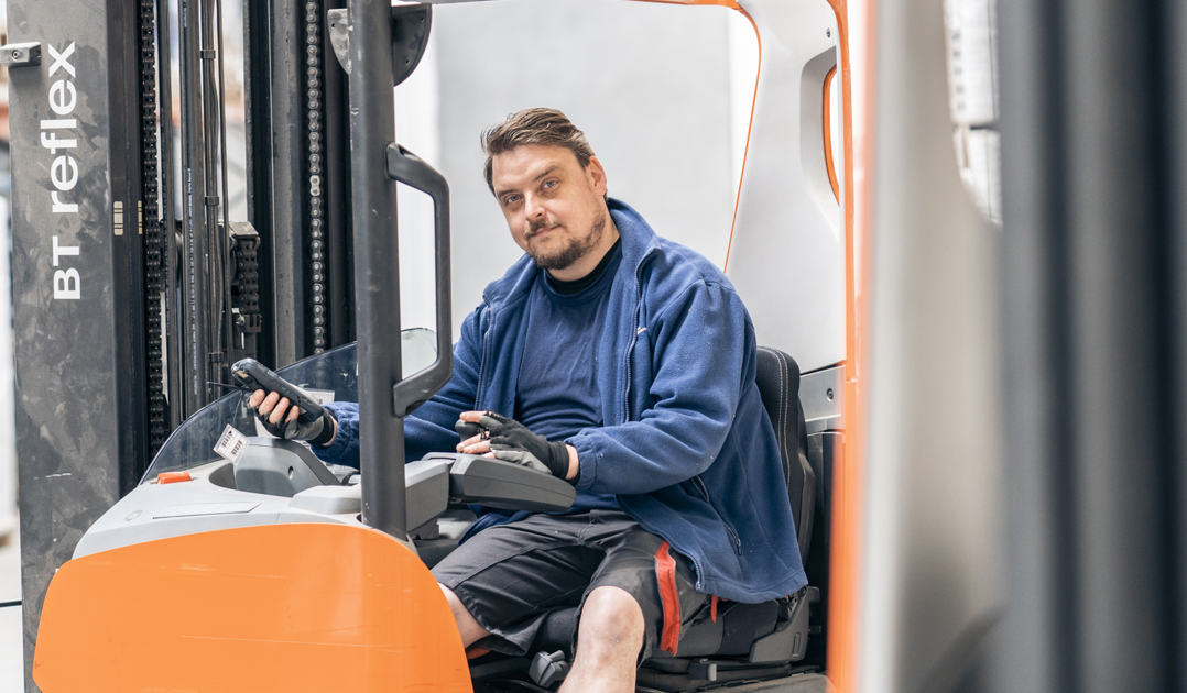 VUC Erhverv - mand på truck